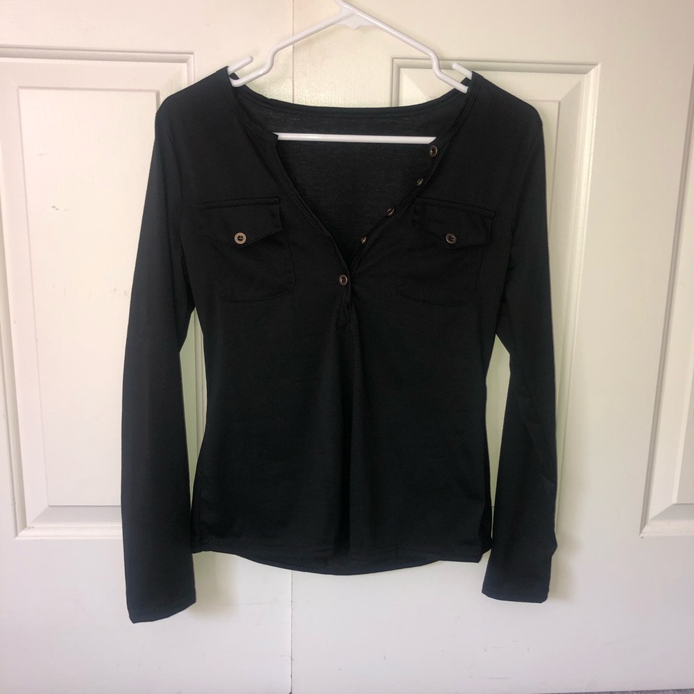 Woman long sleeve black shirt